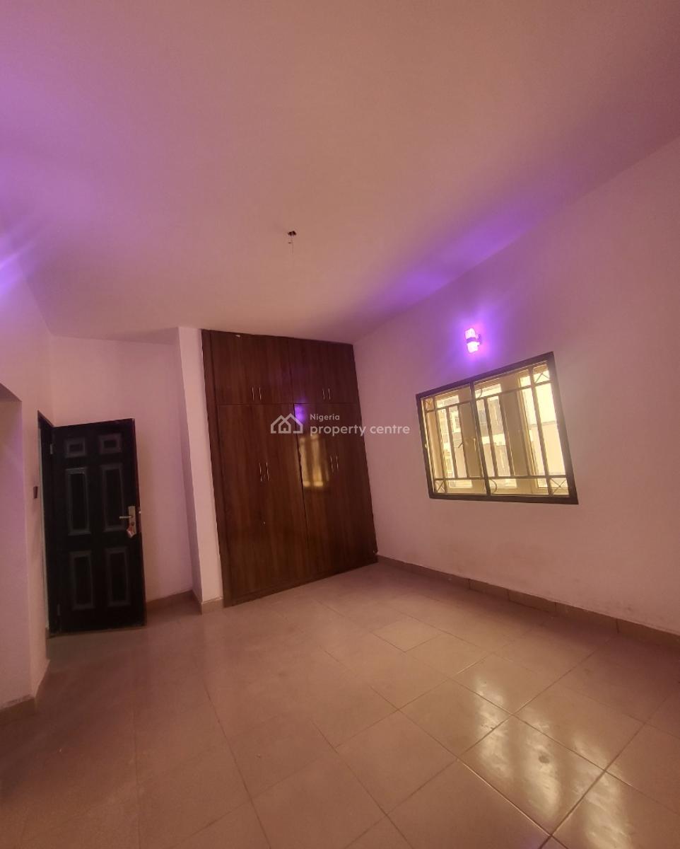 Luxurious Massive 2 Bedroom Brand New, By Old Secteriate, Garki, Abuja, Flat / Apartment for Rent