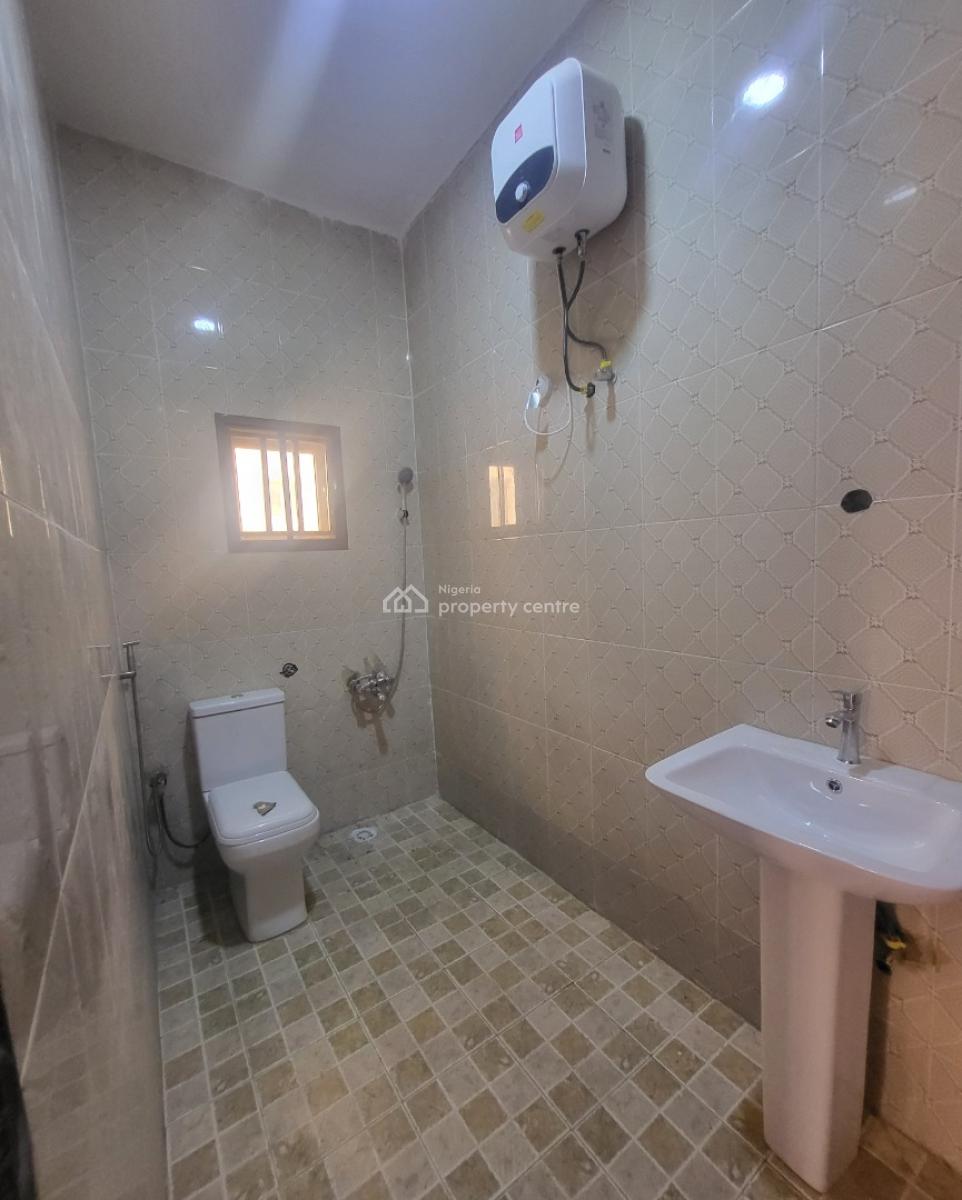 Luxurious Massive 2 Bedroom Brand New, By Old Secteriate, Garki, Abuja, Flat / Apartment for Rent