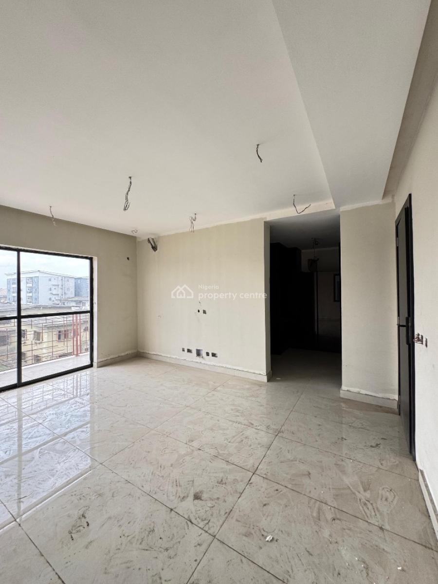 Exquisitely Built 4 Bedroom Terrace Duplex with Bq, Obanikoro, Shomolu, Lagos, Terraced Duplex for Sale