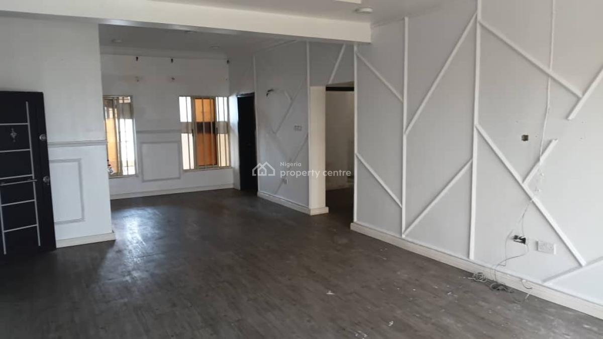 Clean 3bedroom Flat with Bq+ Elevator, The Property Located Within a Good Neighborhood, Ikate, Lekki, Lagos, Flat / Apartment for Rent