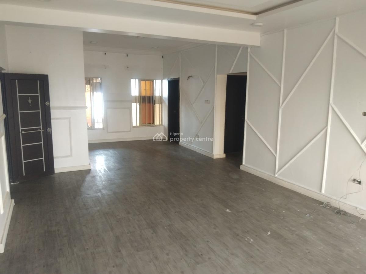 Clean 3bedroom Flat with Bq+ Elevator, The Property Located Within a Good Neighborhood, Ikate, Lekki, Lagos, Flat / Apartment for Rent