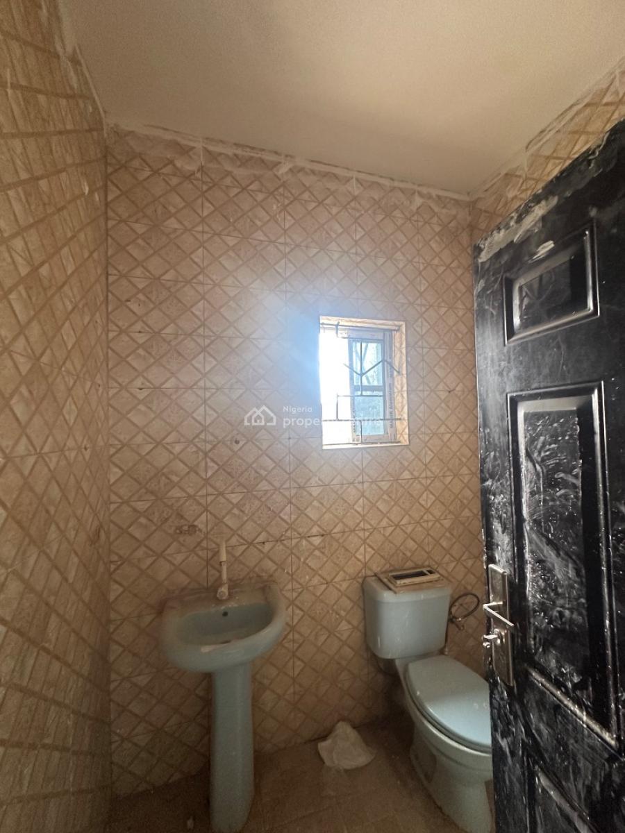 Excellent Spacious 2 Bedroom Bungalow, Back of Suncity, Galadimawa, Abuja, House for Rent
