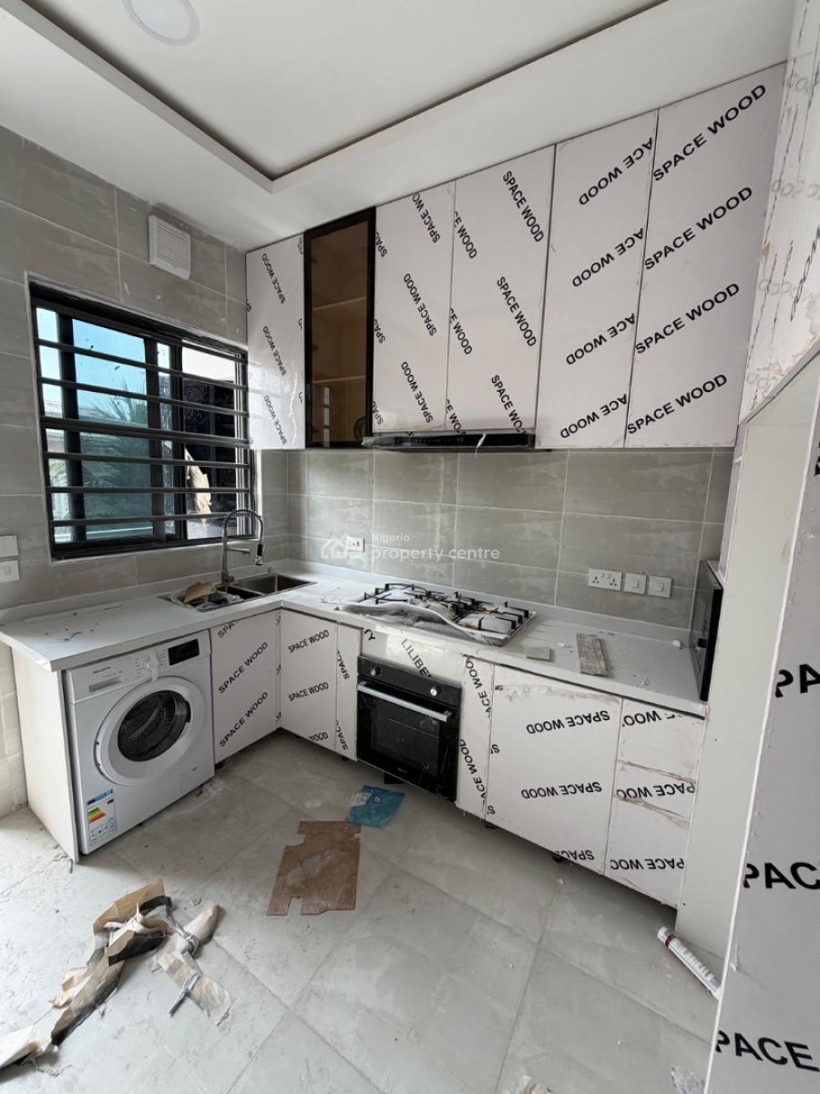 Newly Built 3 Bedroom Flat with Bq, Lekki Phase 1, Lekki, Lagos, Flat / Apartment for Sale