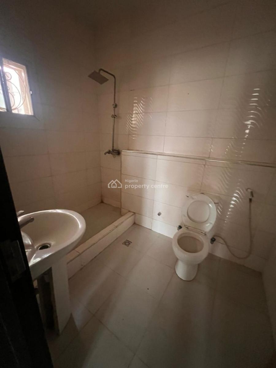 Well Built 2 Bedroom Flat, Jahi, Abuja, Flat / Apartment for Rent