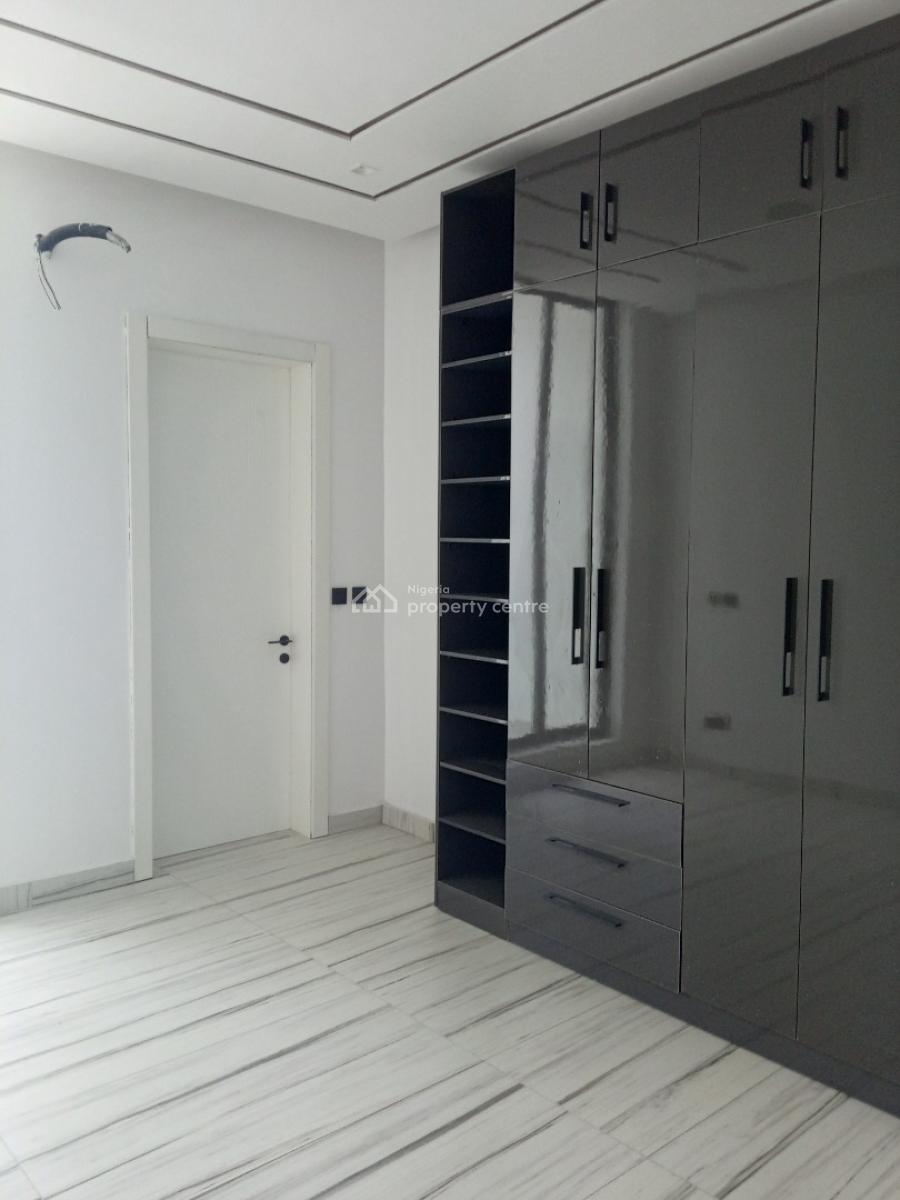 Luxury and Spacious 5 Bedroom Semi-detached Duplex with Bq, Cowry Creek Estate, Ikate, Lekki Phase 1, Lekki, Lagos, Semi-detached Duplex for Sale