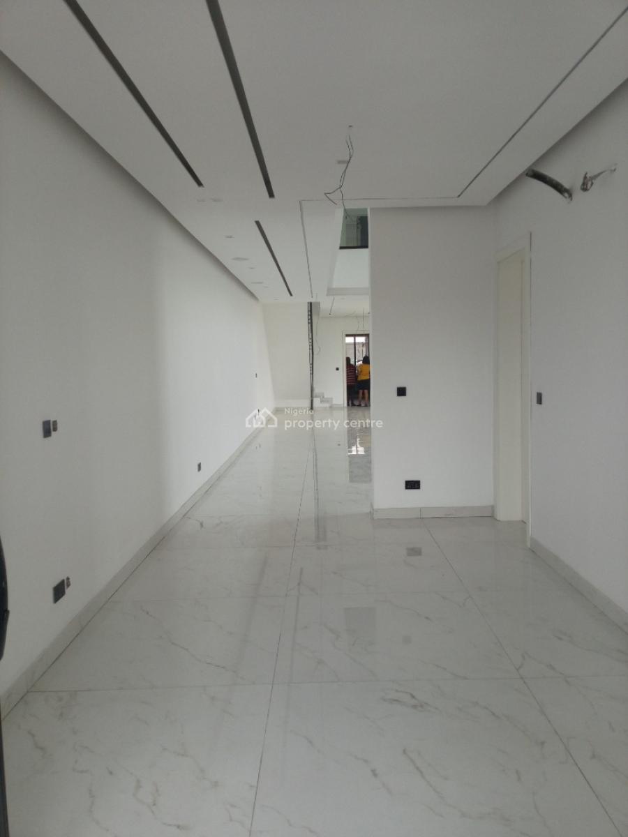 Luxury and Spacious 5 Bedroom Semi-detached Duplex with Bq, Cowry Creek Estate, Ikate, Lekki Phase 1, Lekki, Lagos, Semi-detached Duplex for Sale