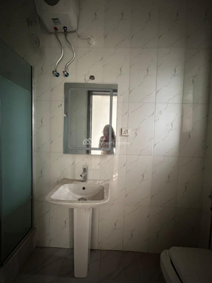 2 Bedroom Apartment, Ologolo, Lekki, Lagos, Flat / Apartment for Rent