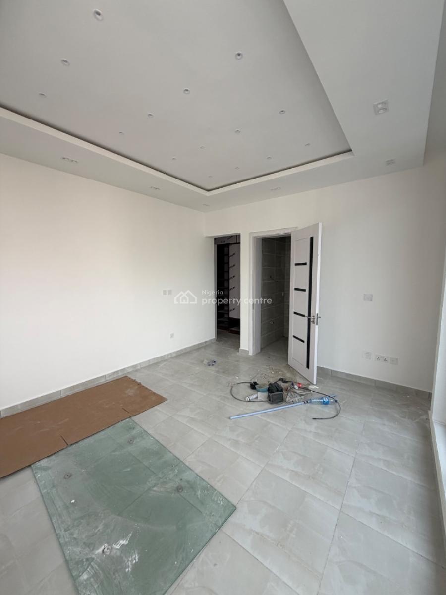 Newly Built 3bedroom Flat with Bq, Lekki Phase 1, Lekki, Lagos, Flat / Apartment for Rent