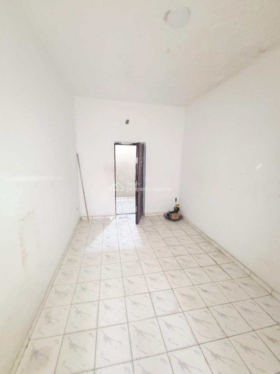 Spacious Single Room/studio Apartment, Obamusa Estate, Agungi, Lekki, Lagos, Self Contain (single Rooms) for Rent