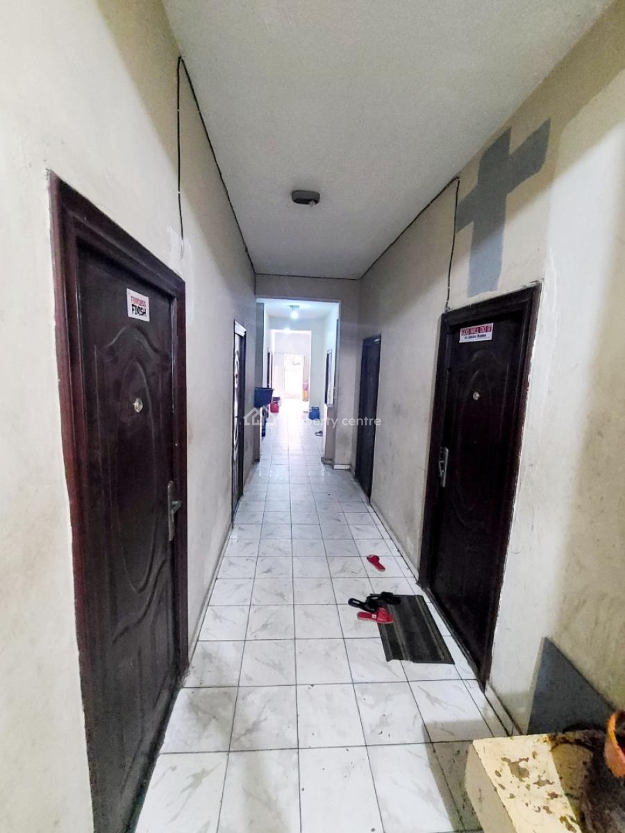 Spacious Single Room/studio Apartment, Obamusa Estate, Agungi, Lekki, Lagos, Self Contain (single Rooms) for Rent