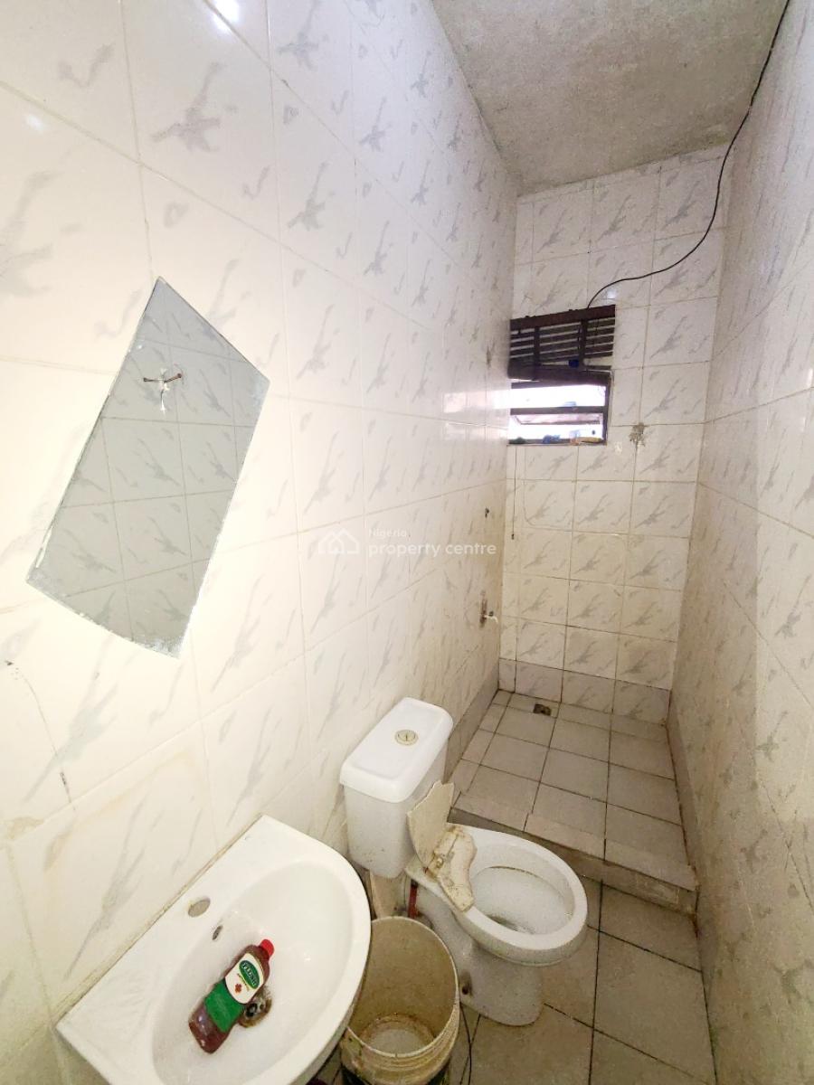 Spacious Single Room/studio Apartment, Obamusa Estate, Agungi, Lekki, Lagos, Self Contain (single Rooms) for Rent