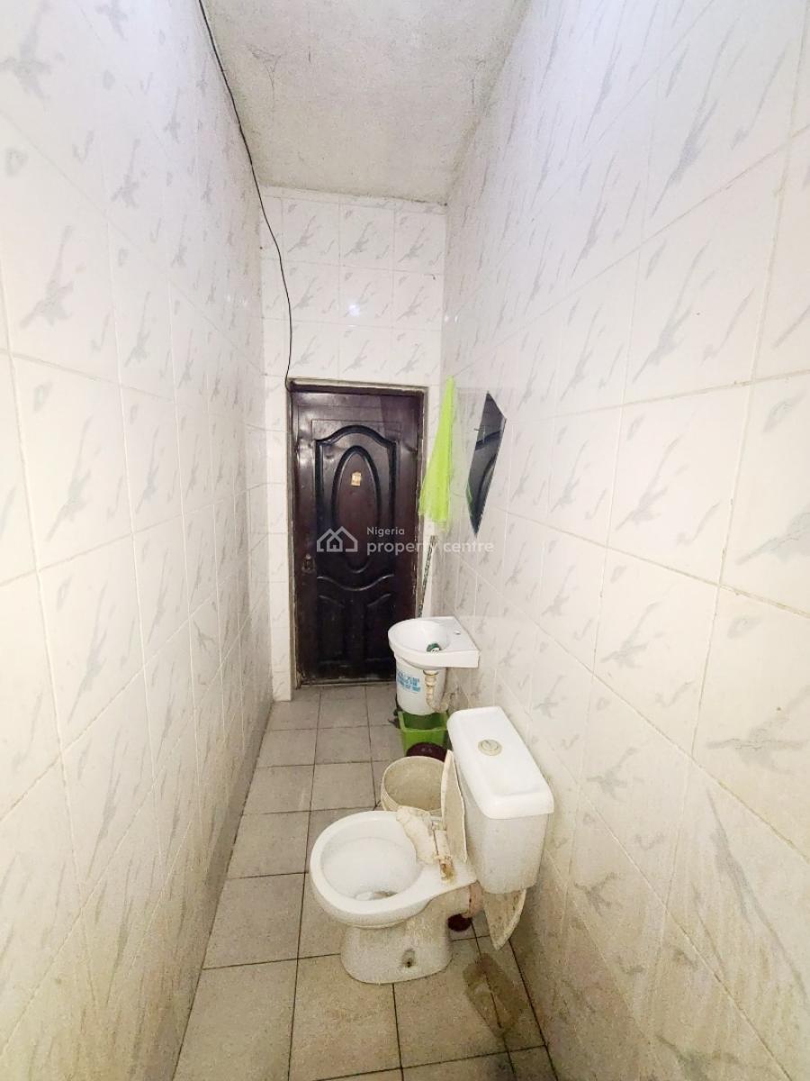 Spacious Single Room/studio Apartment, Obamusa Estate, Agungi, Lekki, Lagos, Self Contain (single Rooms) for Rent