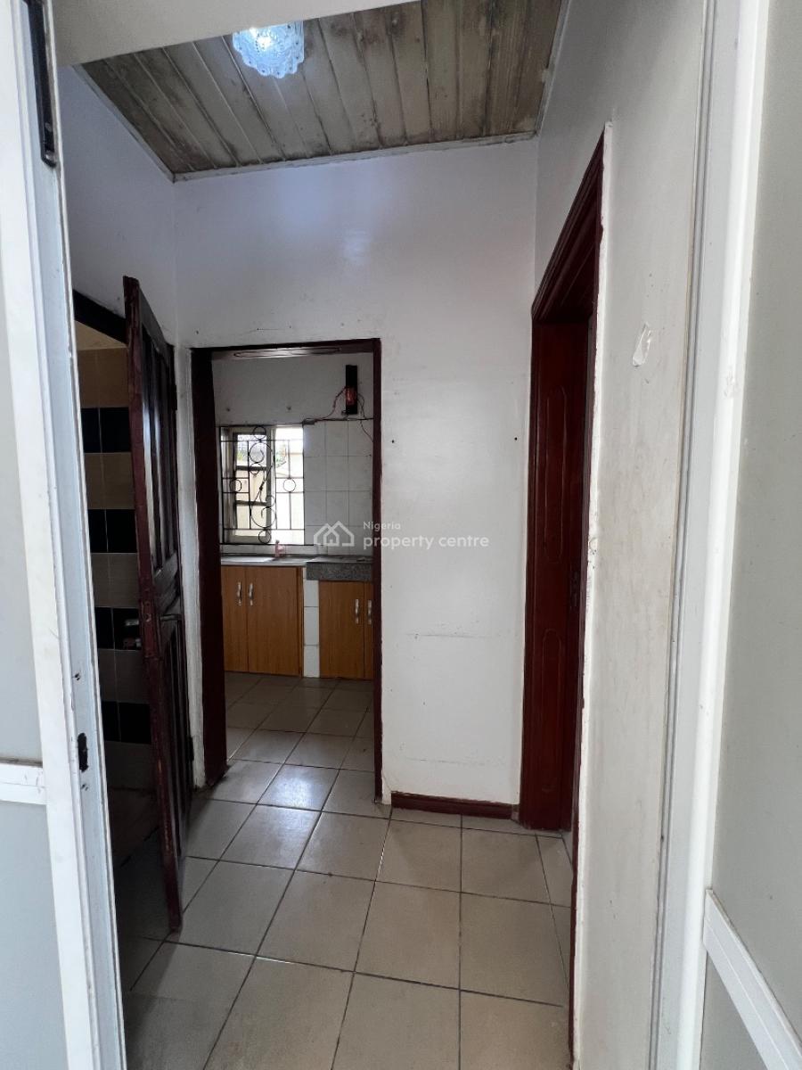 Spacious 1 Bedroom Apartment, Lekki Phase 1, Lekki, Lagos, Flat / Apartment for Rent