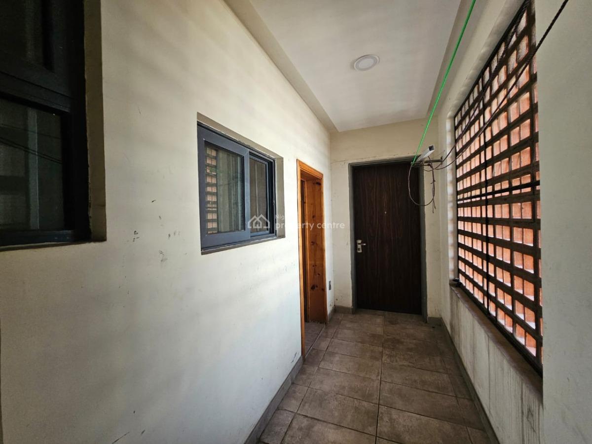 Fully Serviced 3 Bedroom Flat with a Room Bq, Off Durosimi Etti By Imax Cinema, Lekki Phase 1, Lekki, Lagos, Flat / Apartment for Rent