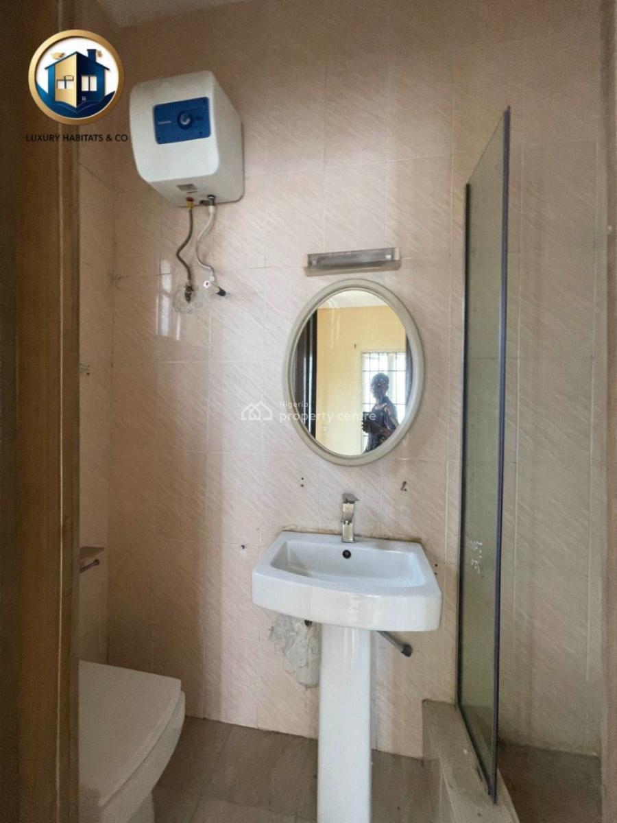 3 Bedroom Flat All Rooms En-suite with a Bq, Chevron, Lekki, Lagos, Flat / Apartment for Rent