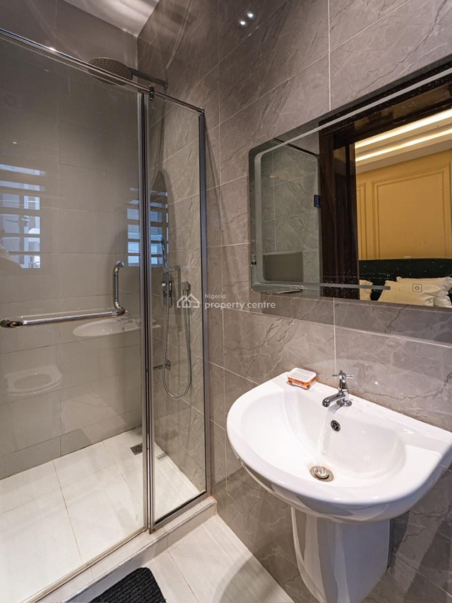 Luxury 3 Bedroom Waterfront Apartment with Snooker Board, Swimming Pool, Lekki Phase 1, Lekki, Lagos, Flat / Apartment Short Let