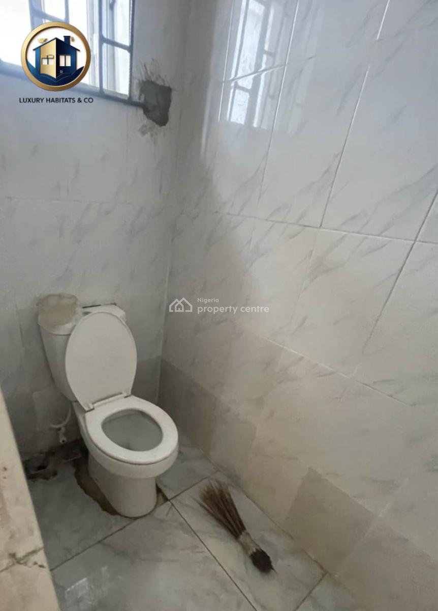 Self-contain Comes with Solar & Automated Gate, Chevron, Lekki, Lagos, Self Contain (single Rooms) for Rent