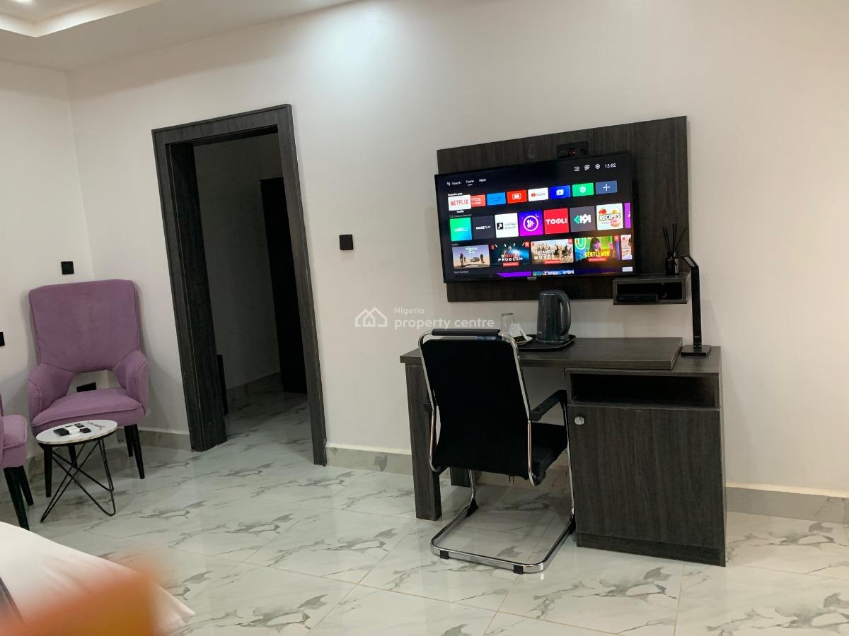 Nicely Furnished 2 Bedroom Apartment, Kado, Abuja, Flat / Apartment Short Let