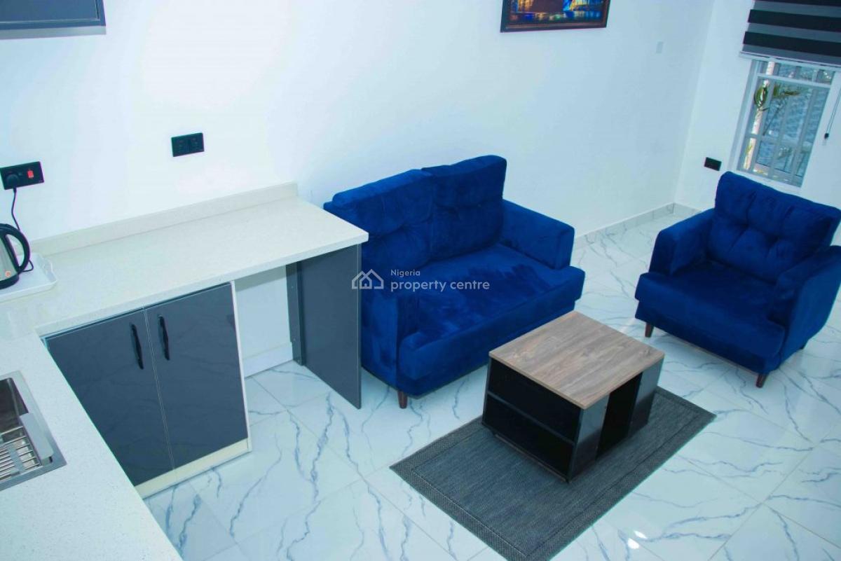 Nicely Furnished 3 Bedroom Apartment, Apo, Abuja, Flat / Apartment Short Let