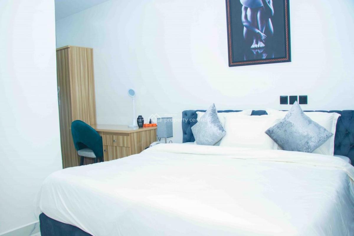 Nicely Furnished 3 Bedroom Apartment, Apo, Abuja, Flat / Apartment Short Let