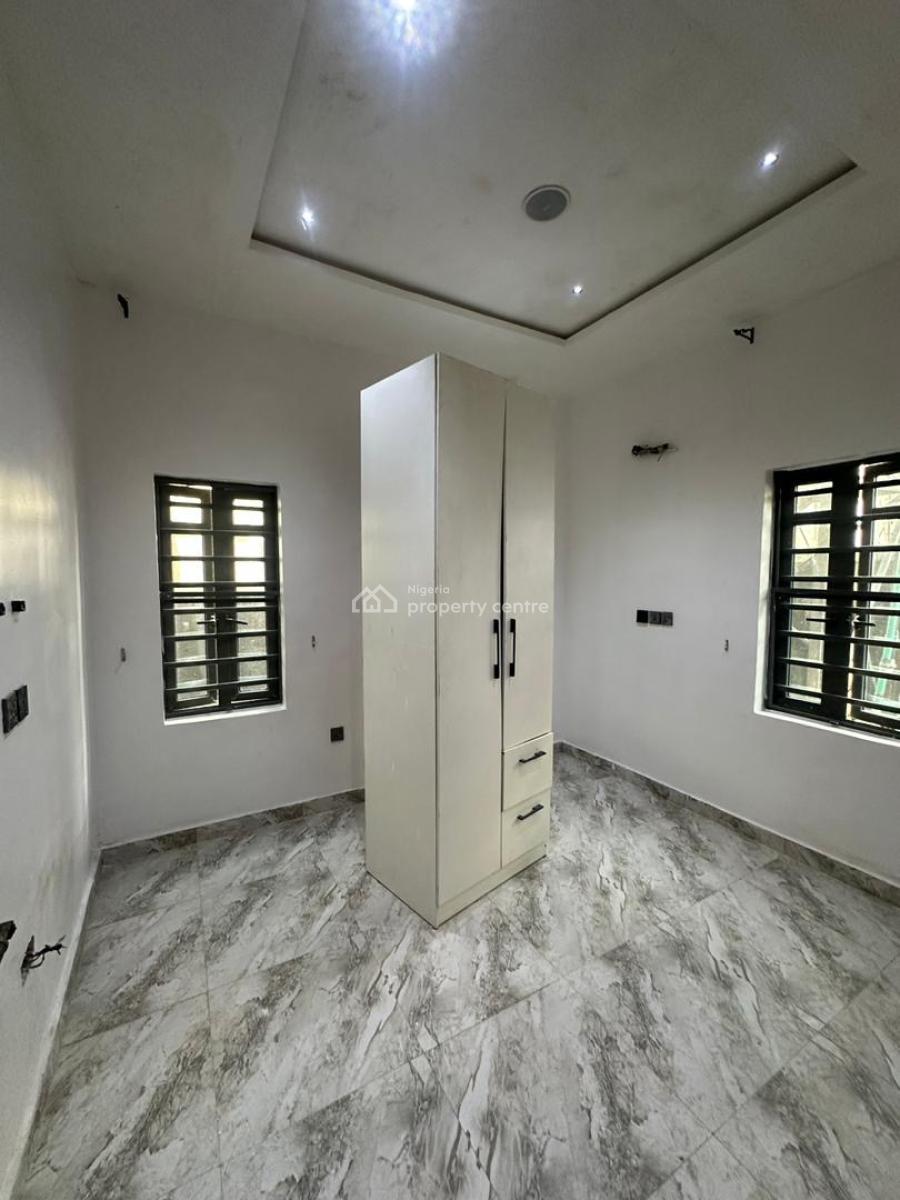 2 Bedroom Apartment with Bq, Abraham Adesanya, Lekki, Lagos, Flat / Apartment for Rent