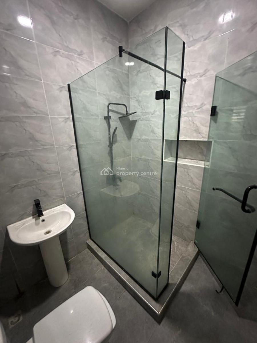 2 Bedroom Apartment with Bq, Abraham Adesanya, Lekki, Lagos, Flat / Apartment for Rent