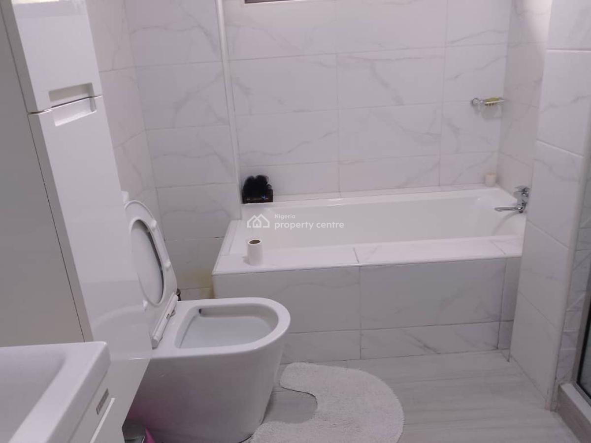 Well-maintained 3-bedroom Luxury Flat with 1-room Servants Quarters, Off Awolowo Road, Ikoyi, Lagos, House for Sale