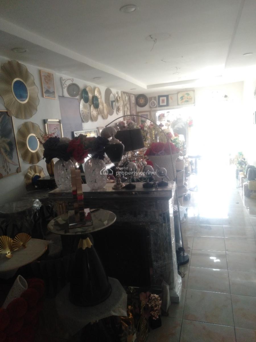 Spacious Shop, 1st Avenue, Gwarinpa, Abuja, Shop for Rent