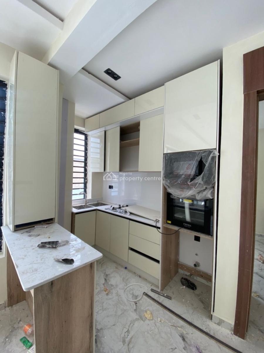 Neat 2 Bedroom Apartment Orchid with Pool & Elevator, Orchid, Lekki, Lagos, Flat / Apartment for Sale