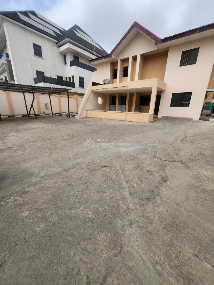 Clean Fully Detached 5bedroo. Duplex with 2rm Bq,gen,ac,gaze Tarred Rd, Maitama Main, Maitama District, Abuja, Detached Duplex for Rent