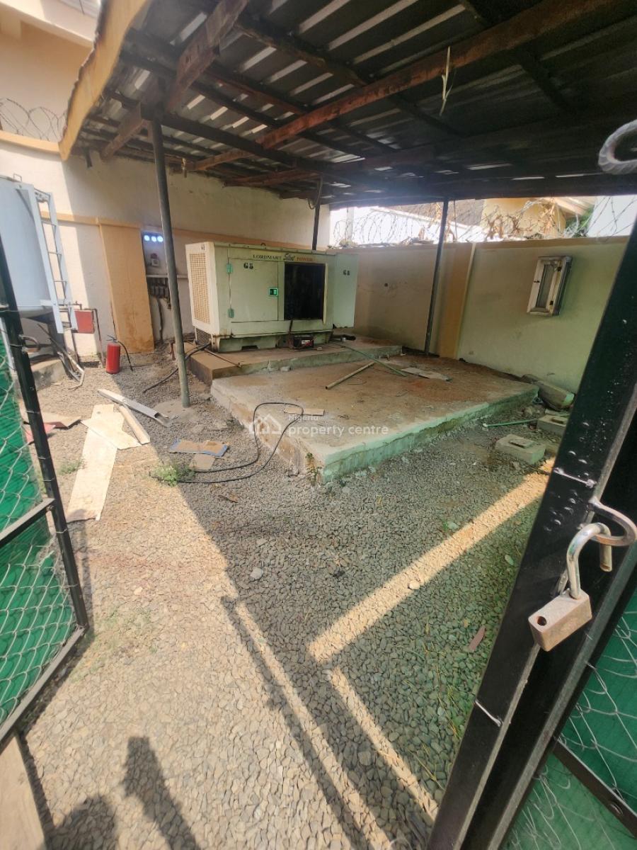 Clean Fully Detached 5bedroo. Duplex with 2rm Bq,gen,ac,gaze Tarred Rd, Maitama Main, Maitama District, Abuja, Detached Duplex for Rent