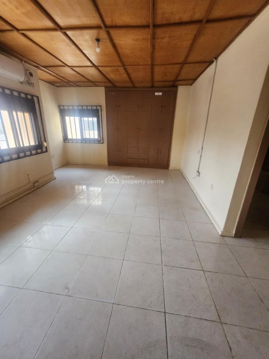 Clean Fully Detached 5bedroo. Duplex with 2rm Bq,gen,ac,gaze Tarred Rd, Maitama Main, Maitama District, Abuja, Detached Duplex for Rent