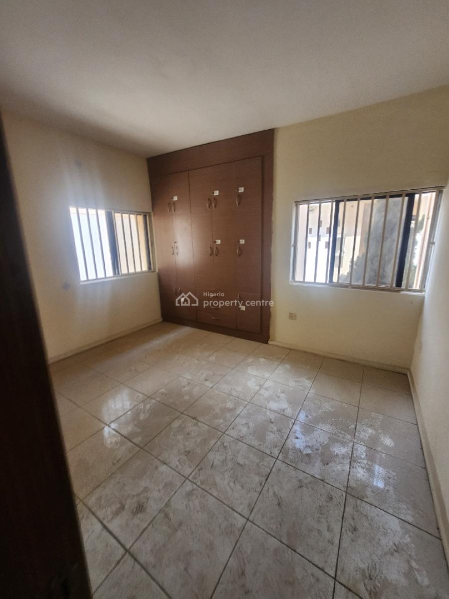 Clean Fully Detached 5bedroo. Duplex with 2rm Bq,gen,ac,gaze Tarred Rd, Maitama Main, Maitama District, Abuja, Detached Duplex for Rent