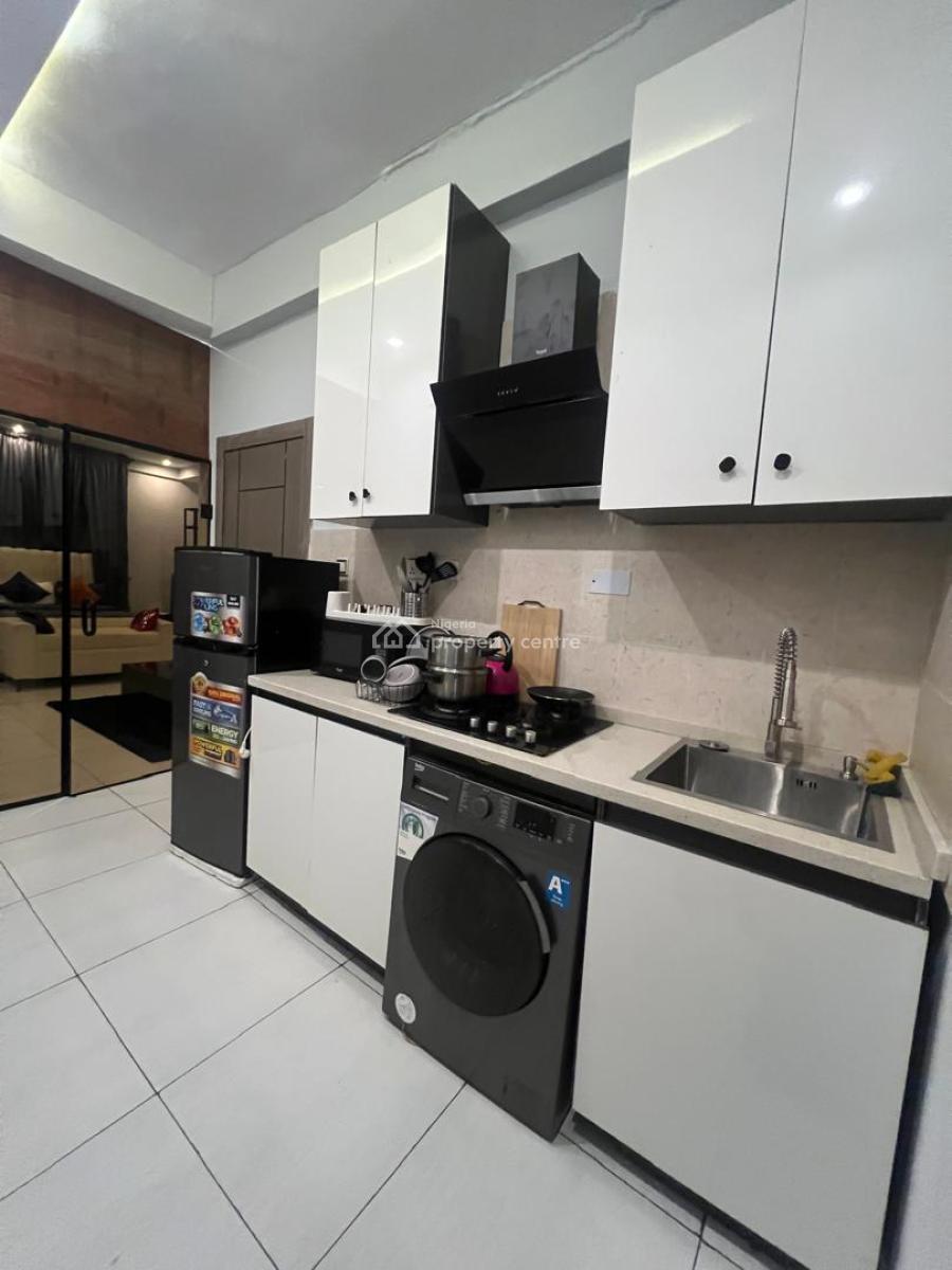 Well Furnished Room & Parlour with Excellent Facilities, Conservative Road, Chevron, Lekki, Lagos, Mini Flat (room and Parlour) Short Let