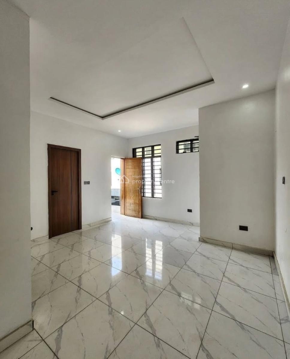 Newly Built and Serviced 4 Bedrooms En-suite Townhouse with Fitted Kitchen, Chevron Drive, Before 2nd Toll Gate, Lekki, Lagos, Terraced Duplex for Rent
