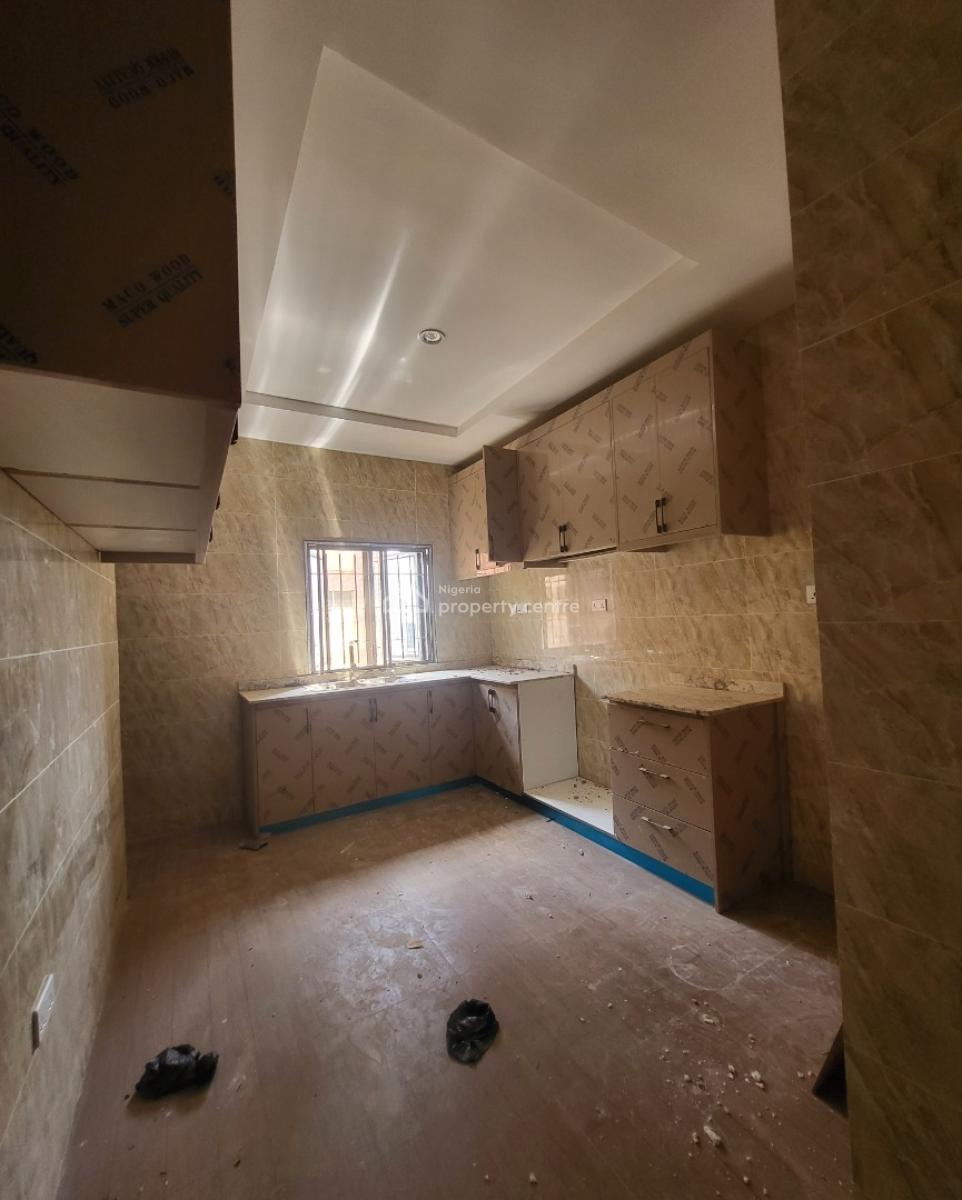 Luxurious Massive 3 Bedrooms Flat, Brand New, By Old Secretariat, Garki, Abuja, Flat / Apartment for Rent