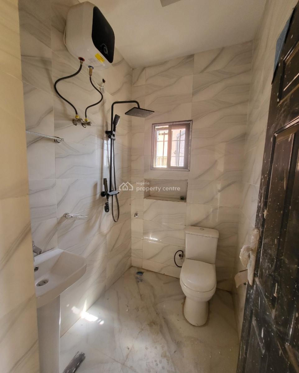 Luxurious Massive 3 Bedrooms Flat, Brand New, By Old Secretariat, Garki, Abuja, Flat / Apartment for Rent