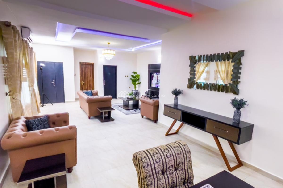 Nicely Furnished 3 Bedroom Apartment, Uyo, Akwa Ibom, Flat / Apartment Short Let