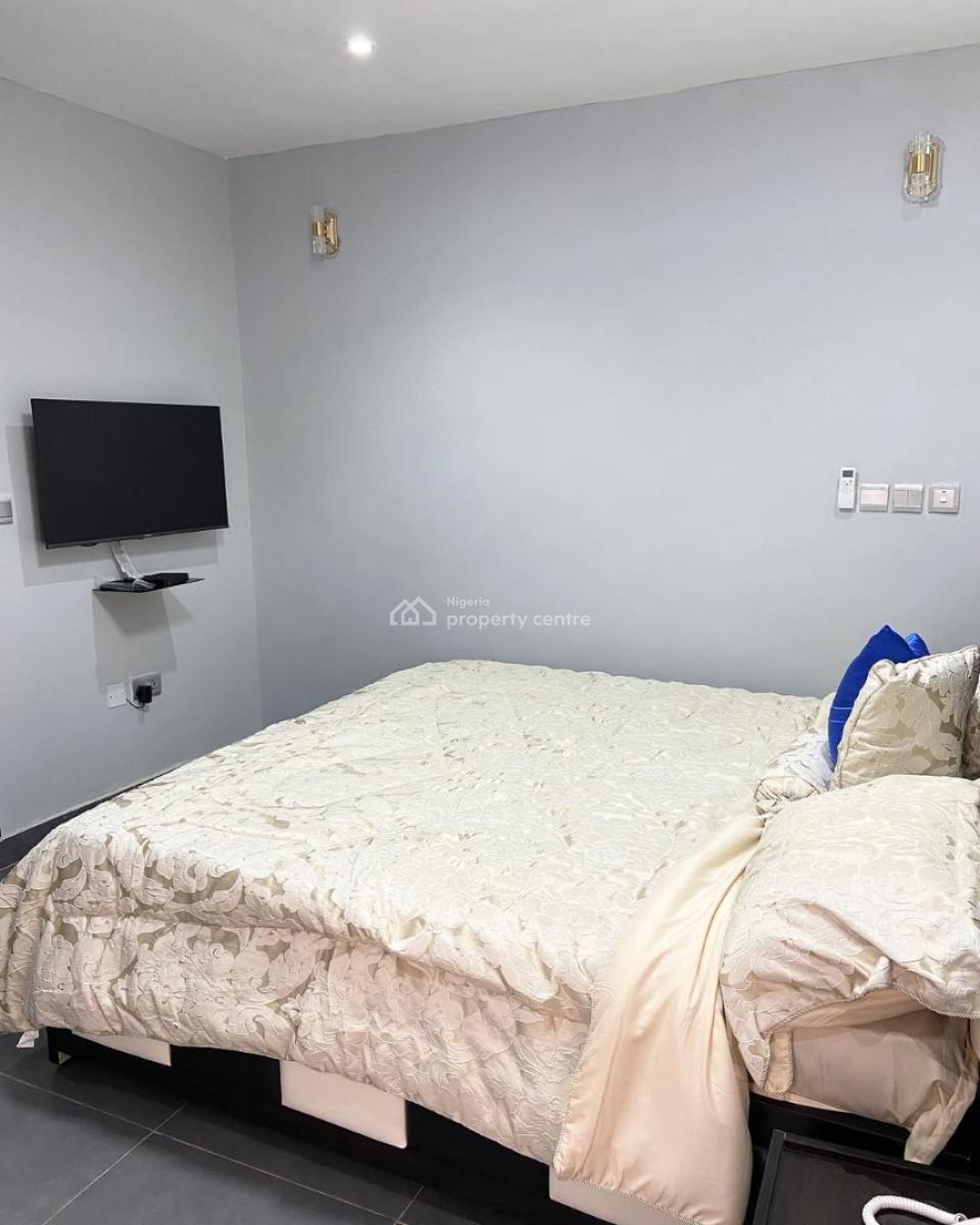 Nicely Furnished 1 Bedroom Apartment, Maryland, Lagos, Flat / Apartment Short Let