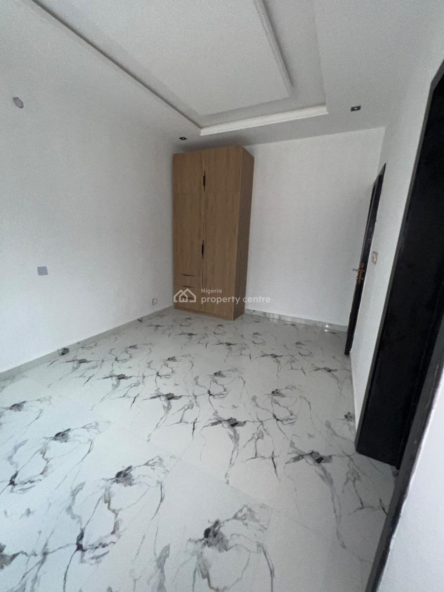 Newly Renovated 2 Bedroom Flat, Off Admiralty Way, Lekki Phase 1, Lekki, Lagos, Flat / Apartment for Rent