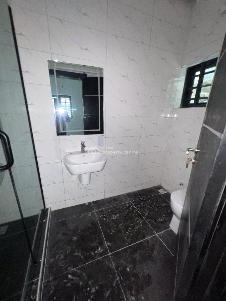 Newly Renovated 2 Bedroom Flat, Off Admiralty Way, Lekki Phase 1, Lekki, Lagos, Flat / Apartment for Rent