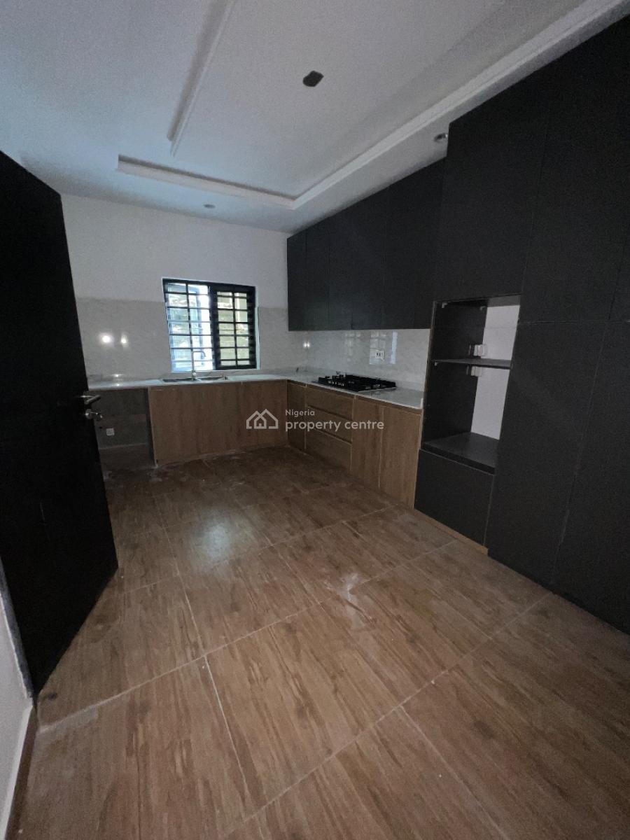 Newly Renovated 2 Bedroom Flat, Off Admiralty Way, Lekki Phase 1, Lekki, Lagos, Flat / Apartment for Rent