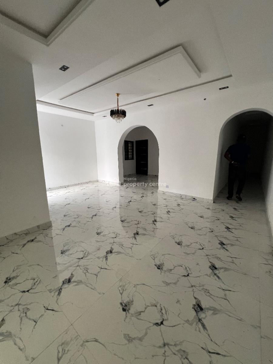 Newly Renovated 2 Bedroom Flat, Off Admiralty Way, Lekki Phase 1, Lekki, Lagos, Flat / Apartment for Rent