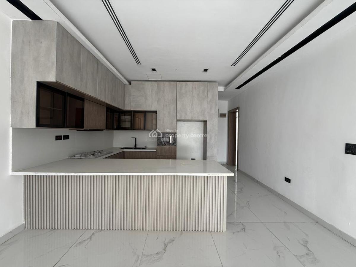 Fully Serviced  2 Bedroom Apartment, Lekki Phase 1, Lekki, Lagos, Flat / Apartment for Sale