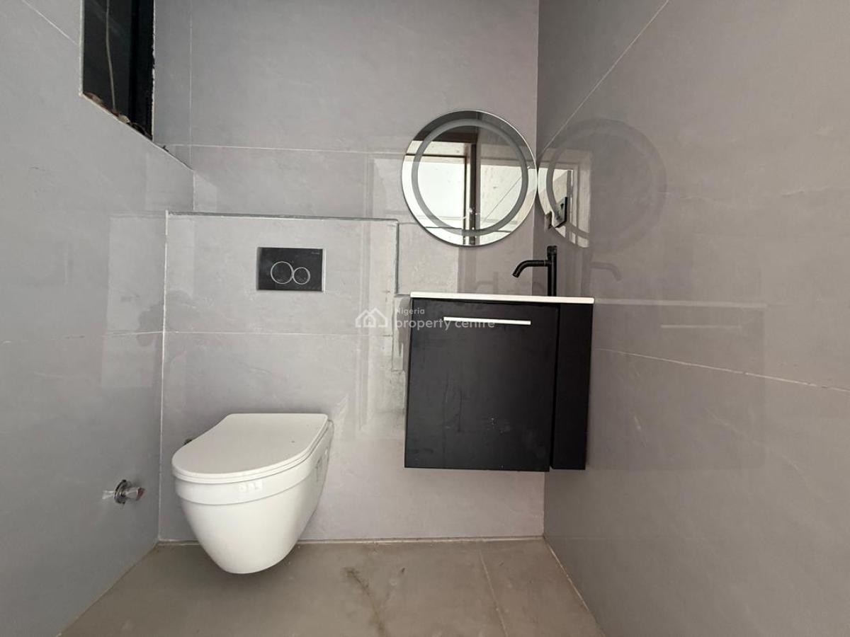 Fully Serviced  2 Bedroom Apartment, Lekki Phase 1, Lekki, Lagos, Flat / Apartment for Sale