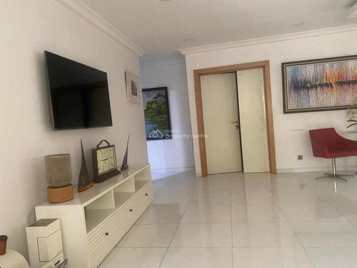 Self Serviced and Furnished Three (3) Rooms Office Space, Ologun Agbaje Street, Victoria Island (vi), Lagos, Office Space for Rent