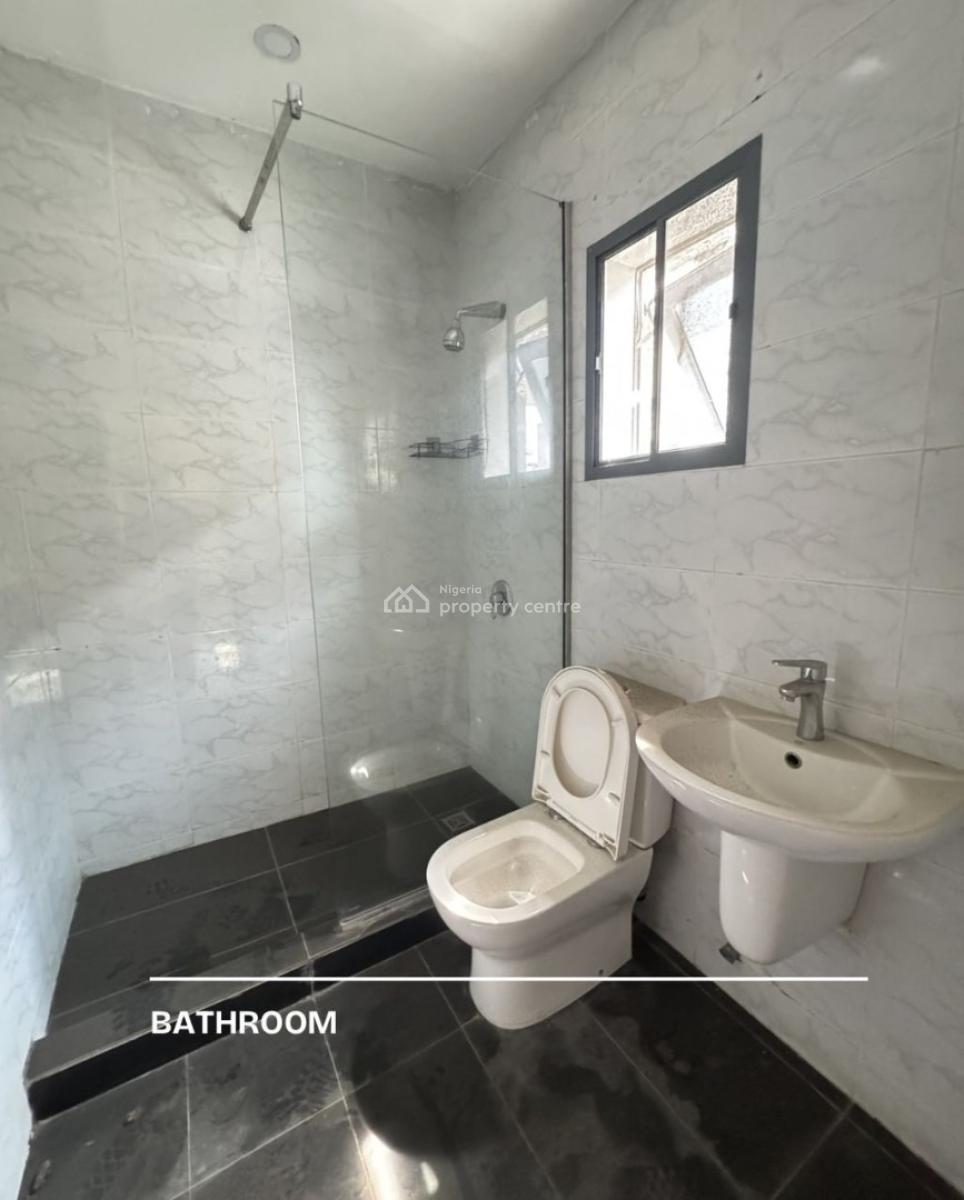 2 Bedroom Maisonnete with a Bq, Lekki Phase One, Lekki, Lagos, Terraced Duplex for Rent