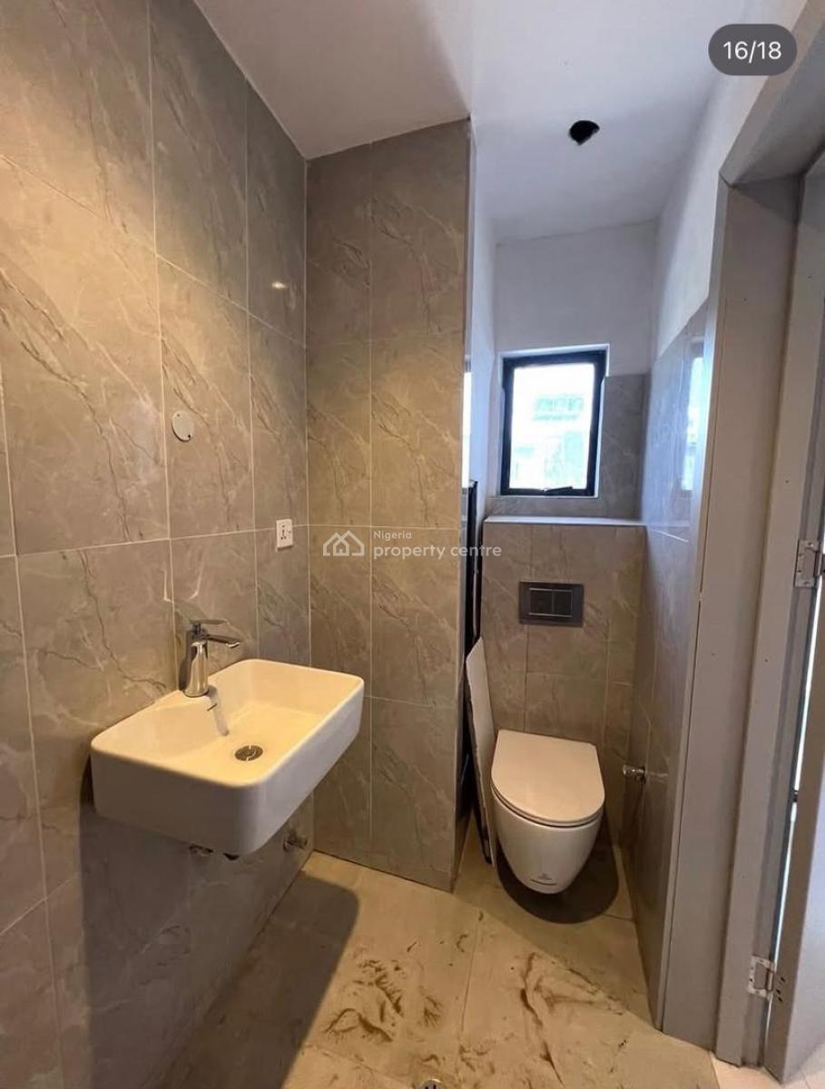 2 Bedroom Maisonette, Freedom Way, Lekki Phase 1, Lekki, Lagos, Flat / Apartment for Rent