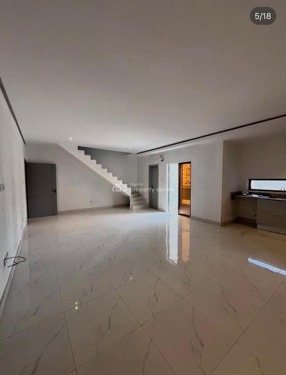 2 Bedroom Maisonette, Freedom Way, Lekki Phase 1, Lekki, Lagos, Flat / Apartment for Rent