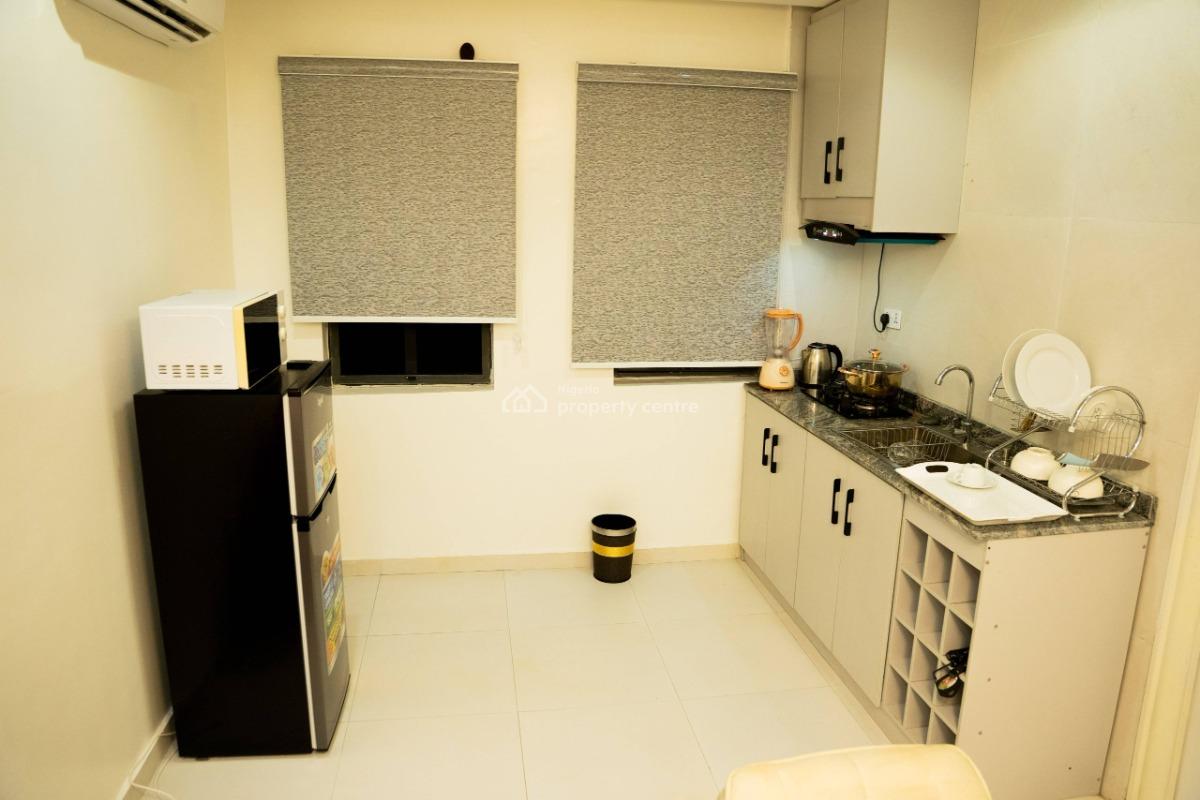 Nicely Furnished 1 Bedroom Apartment, Gra Phase 4, Obio-akpor, Rivers, Flat / Apartment Short Let